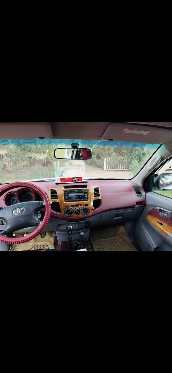 السلام عليكم
هايلوكس موديل 2009 فور ويل كفاله عامه من الضربه 

السياره بعد هواي احله من الصور نضيفه وجاهزه ماناقصه شي 

مكينه 2700.VVT.I لاتبخير لاتنقيص مكان السياره كربلاء طويريج السعر 150
الرقم مميز 895دولي جديد باسمي 
الرقم *********** اتصل بيك خير ودلل
