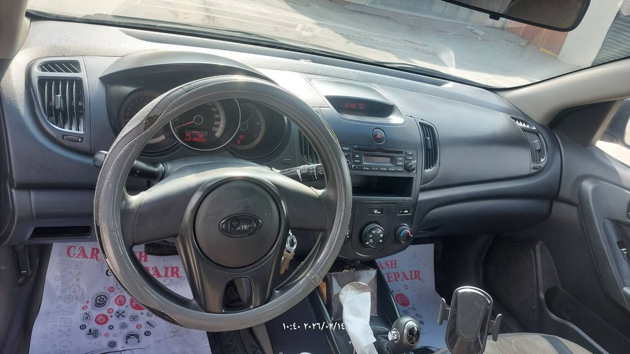 كيا سيراتو ٢٠١٢ خليجي رقم بغداد للبيع لون رصاصي غامق محرك ١٦٠٠ دوش ماشية ٢١٠ الف كم صبغ بابين جهة السايق و البنيد مجلح يراد صبغ جاهزة تبريد شغال ويل كب ١٥ تحويل مباشر السعر ٨٧ بيها مجال بسيط
للاتصال ***********
