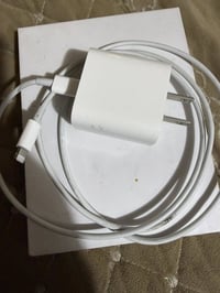 شاحن ٢٠ واط • تايب سي • أصلي ابل