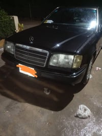 مرسيدس • ١٩٩٠ • ٣٢٠٠