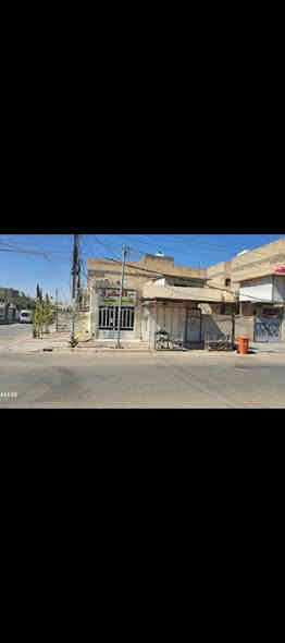 السلام عليكم 
للبيع بيت قديم تفليش ركن شارع 20عريض 
البيت مقابل مدرسة 
الموقع تجاري  
المساحة 340
الواجهة 17
النزال 20
العنوان مقابل شارع جامع الشروفي اقرب نقطة دالة  مجاور اسواق ابوعلي
شارع المصلحة القديم   
الاستفسار  مع مكتب المشرق للعقار على الرقم ***********
 غير متواجد للدردشة على الخاص
