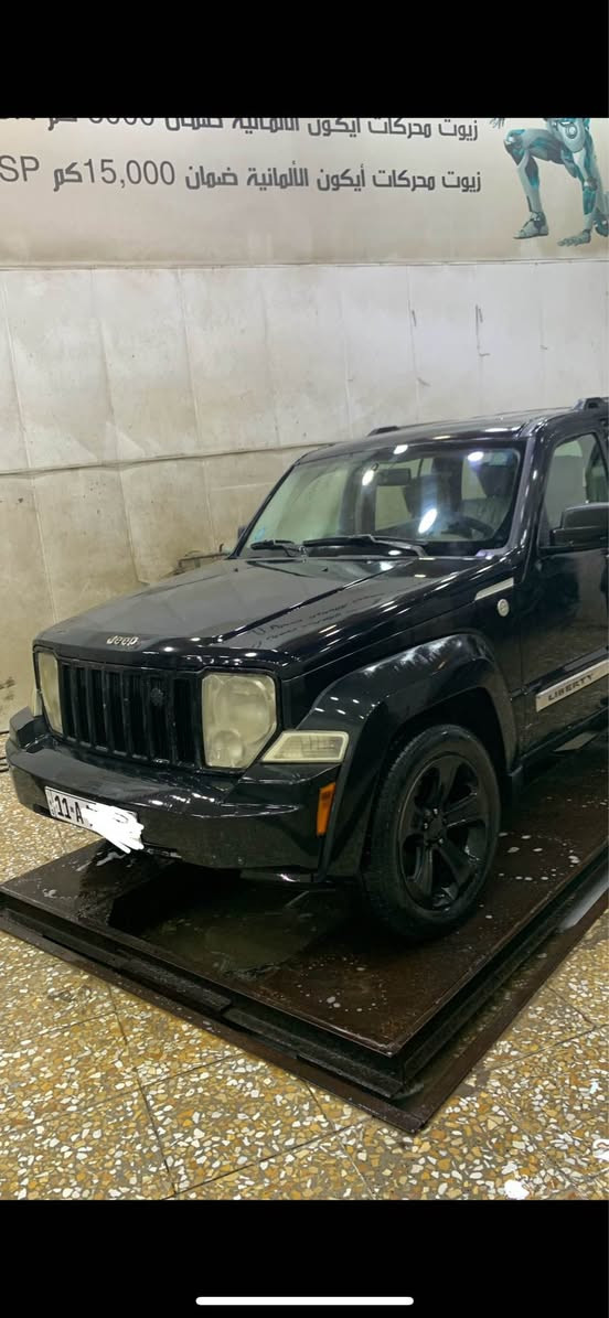 السلام عليكم 
جيب لبرتي ٢٠١٠
 رقم بغداد انكليزي 
فول مواصفات كشنات جلد كهرباء تدفئة
 تحكمات 
شاشة 
سلايد 
مكينة ٣٧٠٠ ٦ سلندر 
ويل ١٨ 
بدون حادث 
صبغ قطعة وحدة جاملغ خلفي جهة السايق فقط 
مكانها بغداد الكرخ
*********** بغداد, العراق
