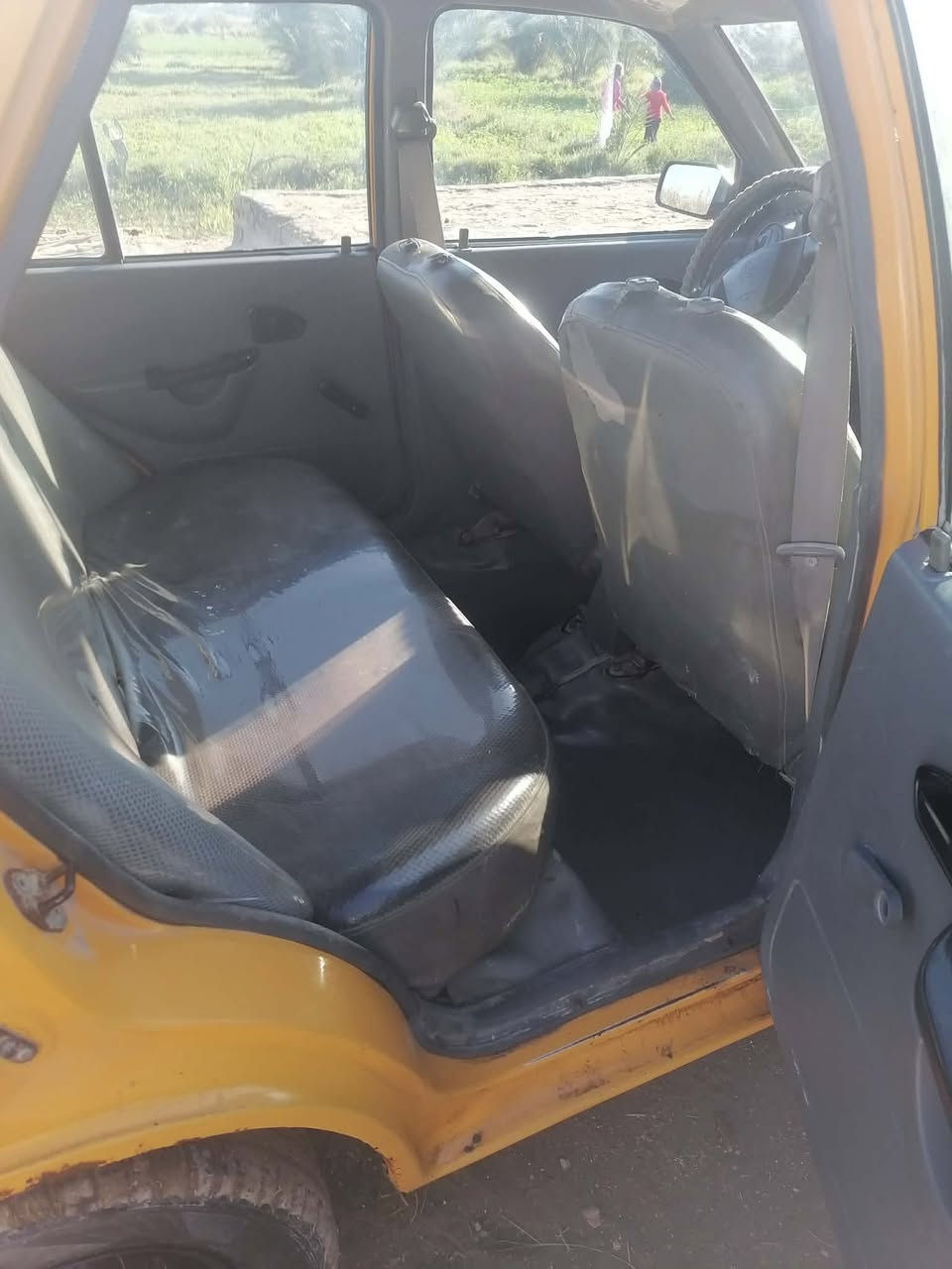 السلام عليكم سايبه 18بيه جاملغ الأمامي مبدل بدون دواخل رقم بغداد الماني مالكه مدرس موجودبالديوانيه خط وبحث سنويه صار9 اشهرمنتهيه مكينه وكير جدد كفاله تبريدتدفئه شغالات حداديه امامي وخلفي بوربرنات امامي صار4 ايام شادهن تبديل اصلي ابلك واير باور جديد جاهزه من كولشي السعر43 للاستفسار*********** الديوانيه الحمزه
