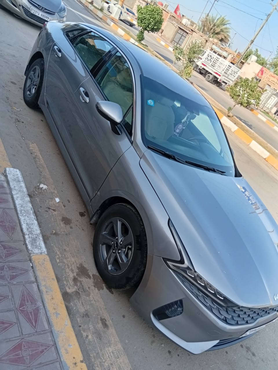 السلام عليكم 
موديل 2023 خليجي k5 
رقم ذي قار  معوقين 
مبدل بيها جاملغ وبنيد 
مكان السيارة ذي قار الناصرية 
للتواصل ***********
السعر 155
والكتاب الفحص موجود بالصور
