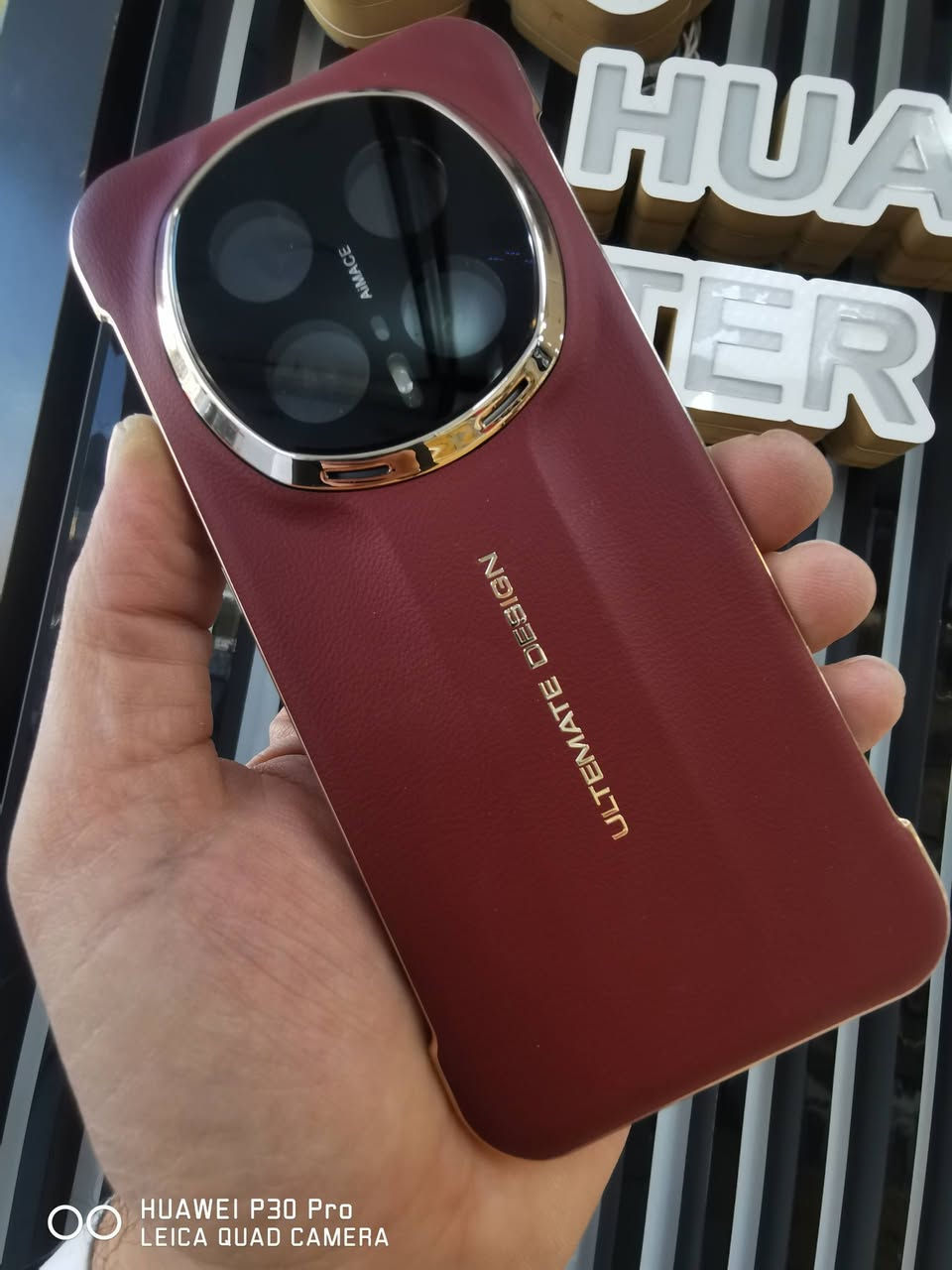 كفر ماركة بورش دزيان تصميم التميت ultimate سلم نحيف
يحتوي على حماية للكامرة امبطن من الداخل بمادة التارتان
توجد خدمة توصيل لكافة المحافظات للإستفسار مراسلة البيج هواوي سنترنجف/Huawei Center NAJAF أو على الرقم وات ساب *********** أو زورونا في موقعنا النجف شارع الغدير فرات من جهة حي الغدير مقابل شركة الريان للصرافة
