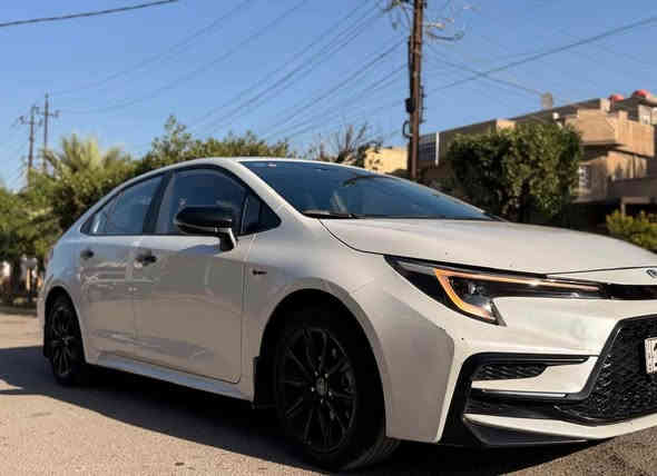 كورلا 2025 S بلاك ادشن محرك 1800 هايبرد HEV مري بلاك بلادي ويل بلاك كبير 
❇️محرك 1800 هايبرد شحن ذاتي 
❇️بصمه + دخول ذكي 
❇️هاندر بريك بصمه + اوتو هولد 
❇️سلايت 
❇️رادار امامي 
❇️سياقه اليه 
❇️تبريد قطعتين 
❇️تبريد بيانو شاشه 
❇️شاشه ابل كار بلي + كامره خلفيه دواره 
❇️مانع نزلاق + مود درايف +  ايفو مود 
❇️10  ايرباك  
❇️مقاعد جلد احمر + كشنات كهرباء ⚡️ 
❇️ويل بلاك حجم 17 
❇️حساس لايت كامل اوتو عالي ناصي اوتو + حساس ظغط اطار 
❇️تحكم سترين كامل فول 
❇️لايت زينون + لد صباحي + اشاره لد 
❇️كت اس بلادي 
❇️كتابات بلاك +مري بلاك + يدات بوب بلاك بلادي مو تغليف + ويل بلاك مو صبغ    
سيار مكفول من صبغ و الضرب فقط بارد ثلاثة أصابع بالجاملغ الأمامي و شويه بالباب السائق .           
عنواني بغداد 
سعر 150$                        رقم*********** بغداد
