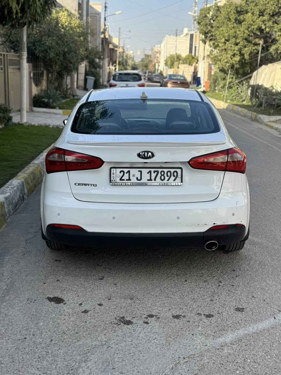 السلام عليكم
كيا سيراتو للبيع 
موديل 2014
مكفول  من صبغ ومن لبارد
مواصفات 

فول مواصفات 
تحكم ستيرن 
فتحه مري شفط 
شاشة + كامرة 

محرك 1600دوش بشرط

كير 10نمر كير كفالة بشرط

شاشة كبيره 
منضومة زنون 

رقم سليمانيه 
شرط تحويل 
السعر 124 وبيه مجال 
مكاني بغداد 

الاتصال ***********
***********
