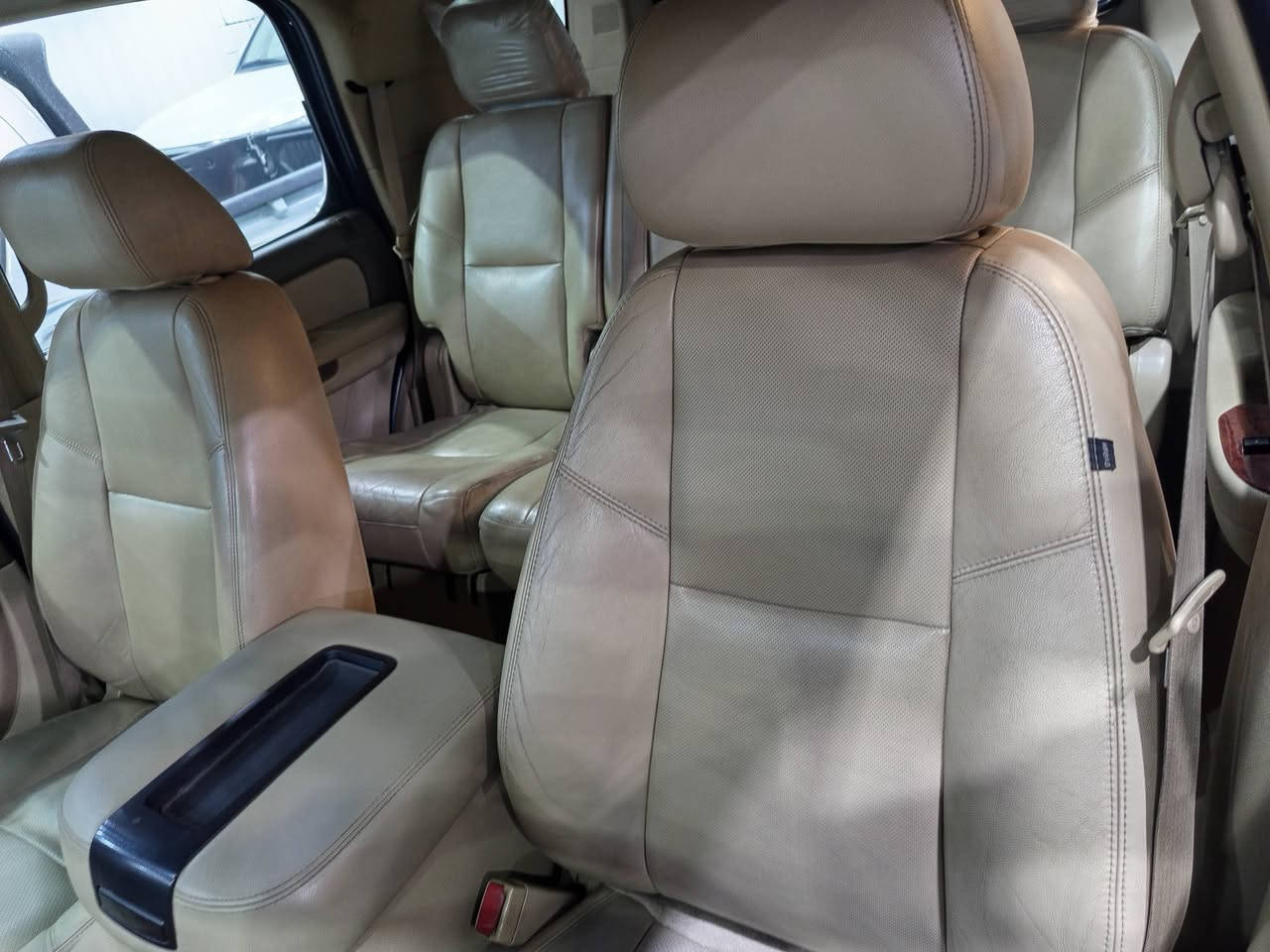 سلام عليكم تاهو LTZ ٢٠١٢ خليجي فول ١/١ مكفوله من كلشي ماشيه ٢٨٥ رقم سليمانيه جديد مكان سياره (البصره) ***********
