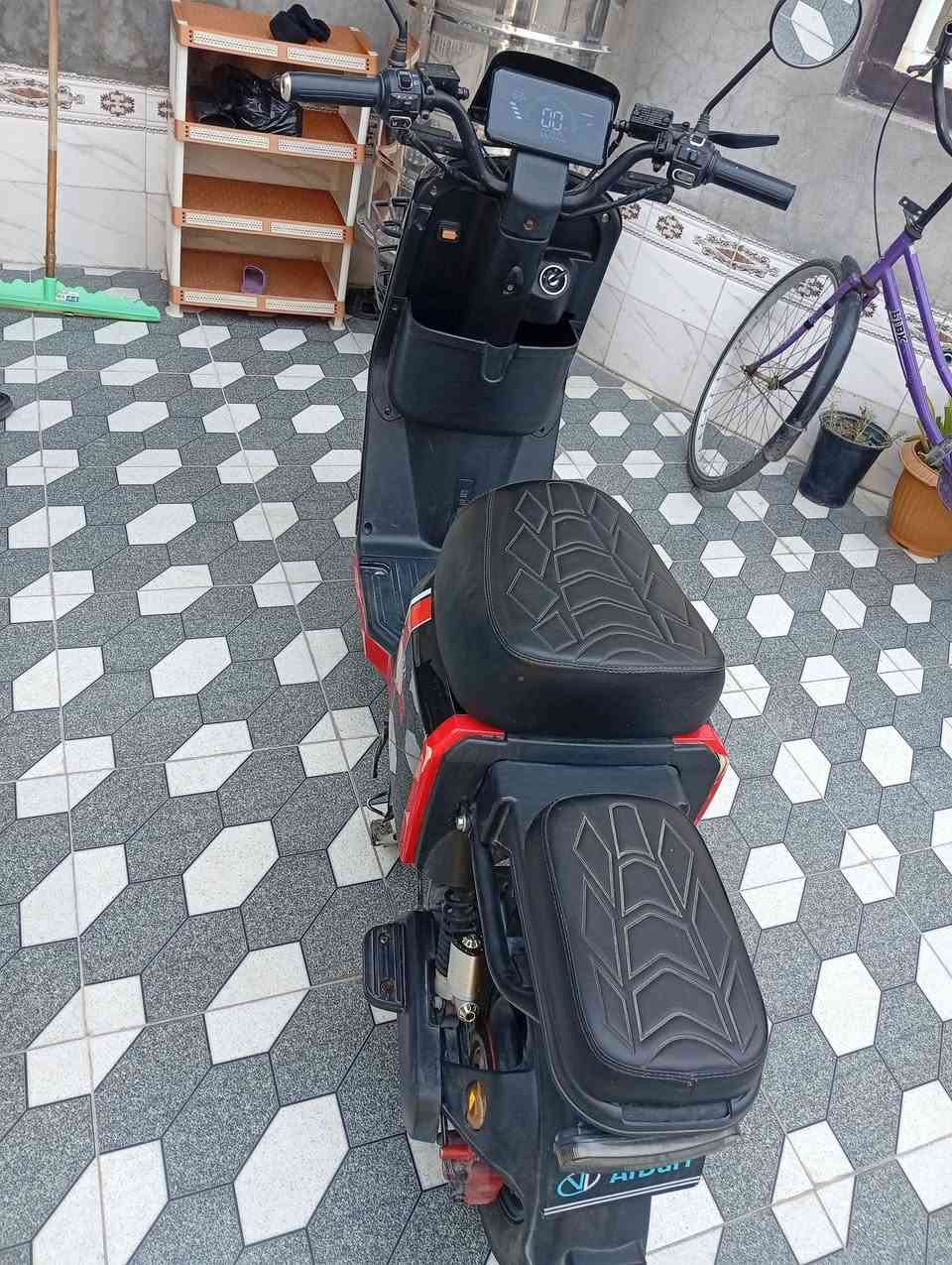 للبيع R7  بطاريات بحالة جيدة 5 بطاريات كبار ونلي الاصلي دراجة سعرها 430 وبيها مجال مكان بلدروز كسيرات الاتصال ‏‪
‏‪***********‬‏
