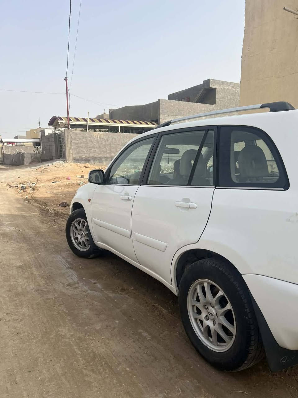 السلام عليكم للبيع تيكو 2011 
رقم بابل تحويل مباشر 
مكينة وكير مال كامري ابو الجف شرط الفحص 
كير محرك حدادية جديد 
مكفولة من الضربة والصبغ 
شاشة كامرة فتحة سقف 
تخم تاير كهربائيات كله شغاله 
السعر 45 وبيها مجال 
***********
