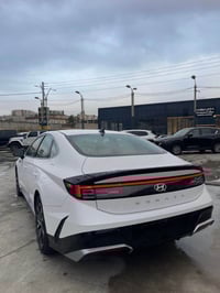 سوناتا SEL • ٢٠٢٥ • شاشة كبيرة