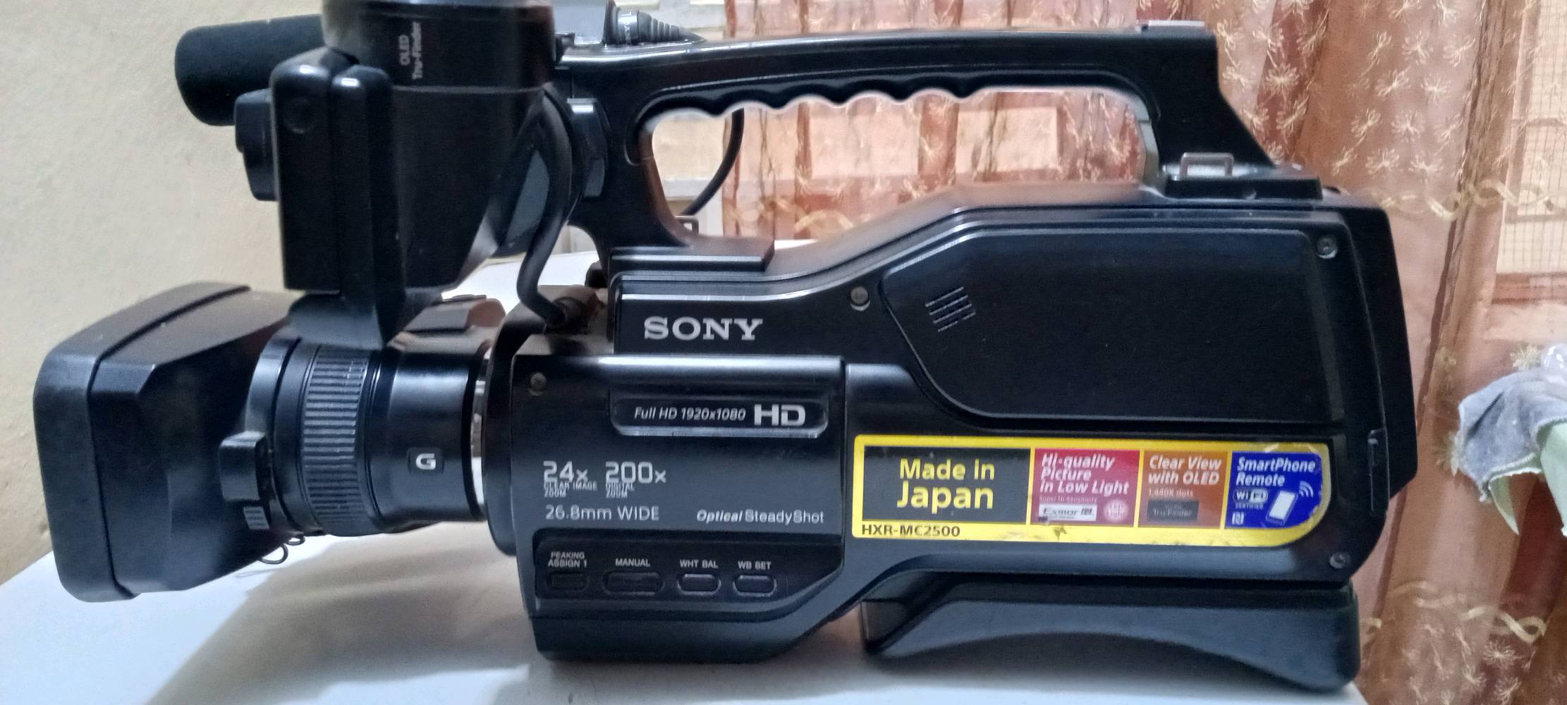 
ما الموديل المحدد للكاميرا؟: 
سوني 2500 رام تصوير 
ما سعر البيع المطلوب؟: 
400 الف 
هل تتضمن الكاميرا أي ملحقات إضافية؟: 
لا
أين يمكن استلام الكاميرا؟: 
النجف 
هل هناك فترة تجربة أو ضمان للكاميرا؟: 
لا فقط فحص 