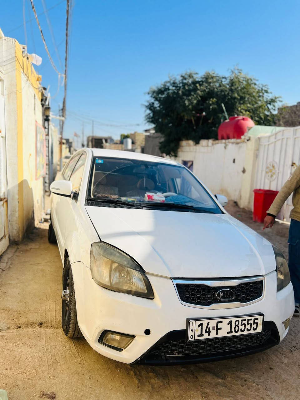 للبيع كيه ريو 12مكفوله بس الهلالات بيهن خياس ومصلحات مكينه كير حداديه تخم تاير عليه ادامه كامله كهربائيات مداور ثاني يوم مكغوله من الضربه القويه رقم بصره انكليزي السعر 87وبيه مجال للشراي مكاني الدوائيه الحمزة الشرقي رقم الهاتف ***********للستفسار اكثر
