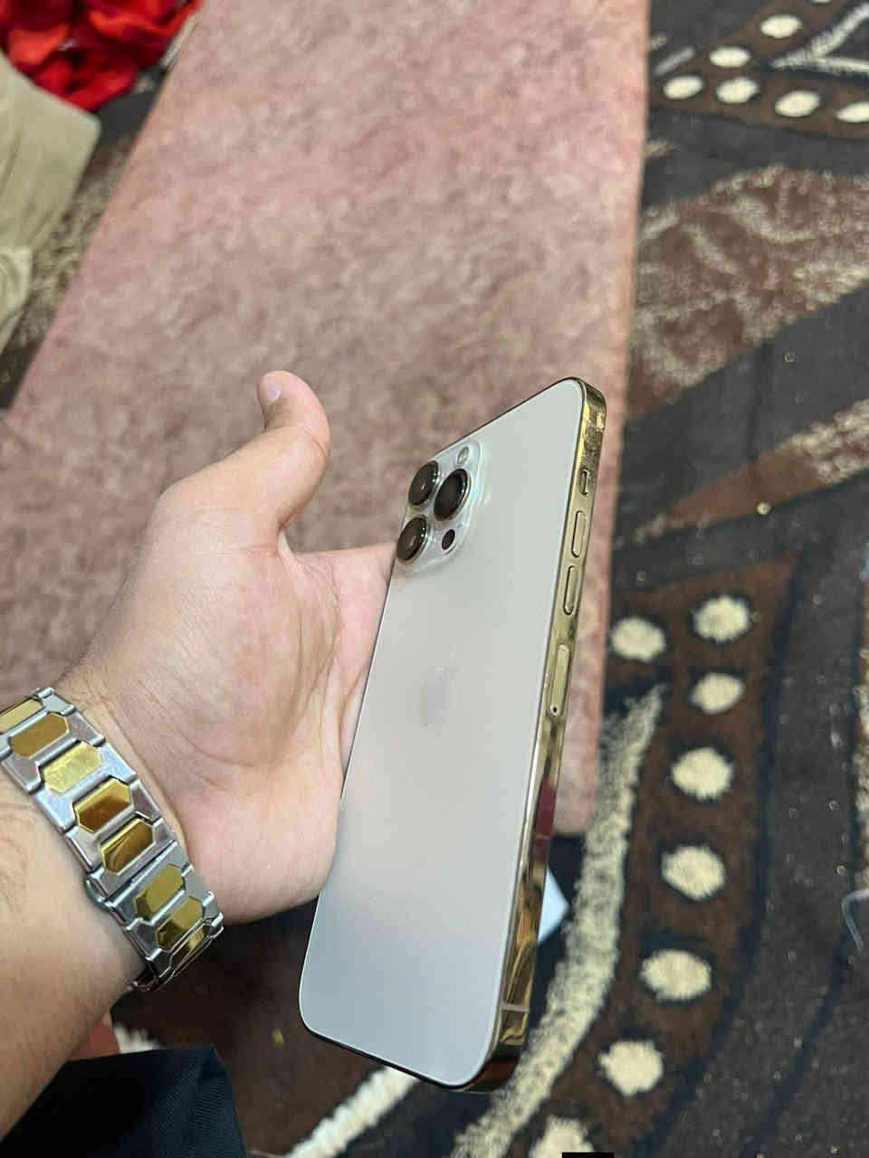 ايفون 13 برو ماكس الذاكره 256 تك سيم بطاريه 95 شرط ما مفتوح كبس ما يعبر هواء نموذج M ((السعر 675))
***********// ***********
