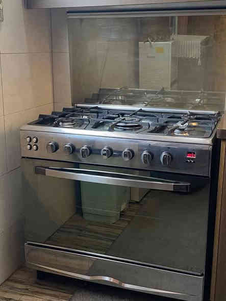 طباخ اللبيع مستعجل ع بيعته سعر ٣٠ مكان حي عامل منطقه سابعه ***********
