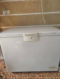 مجمدة للبيع السعر ٢٢٥ الرقم ٠٧٧١٠٠٩٤٢٤٣ بدون اي ضرر