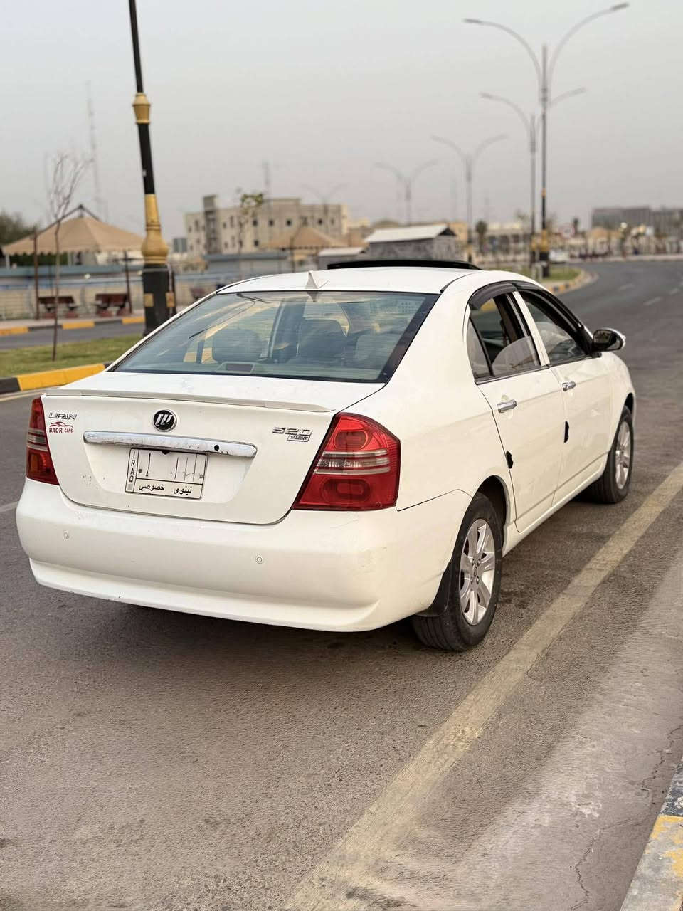 ليفان 620 2011 سلايت
كير عادي مكينه كير بلادي
ضررها فوك صبغ البك لايت 
جاملغ الكدام 
تبريد تدفئه  قفل مركزي 
كابون سنوية لحد 2028
رقم نينوى  شرط التحويل 
السياره جاهزه ماينقصها شي
السياره واضحه مثل مابصوره 
مكاني موصل 
لاستفسار 0776888504
***********
