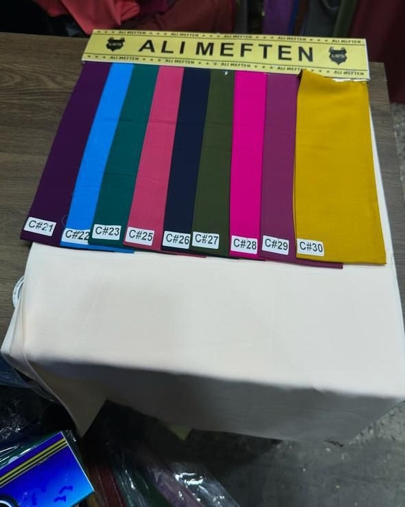 مرحبا زبائنه الكرام عرض جديد 🚕😍🚕#تخفيضات  #اقمشة 
/كشمير  ساده الواان💥💥💥/
درزن يحتوي 20قطعه ب الوان   مختلفه 🔥🔥

لسرعه تثبيت الحجز ع الواتساب  ***********📞📞
 
او زورونا بغداد الشورجه سوق الاقمشه قرب مصرف الرشيد 🥰🌹

#أقمشة #تخفيضات #فولو #جملة #اقمشة #تخفيضات🌹😍 #جملة👑 #خياطة #ملابس_نسائيه #مشاهير #دشاديش_نسائيه
