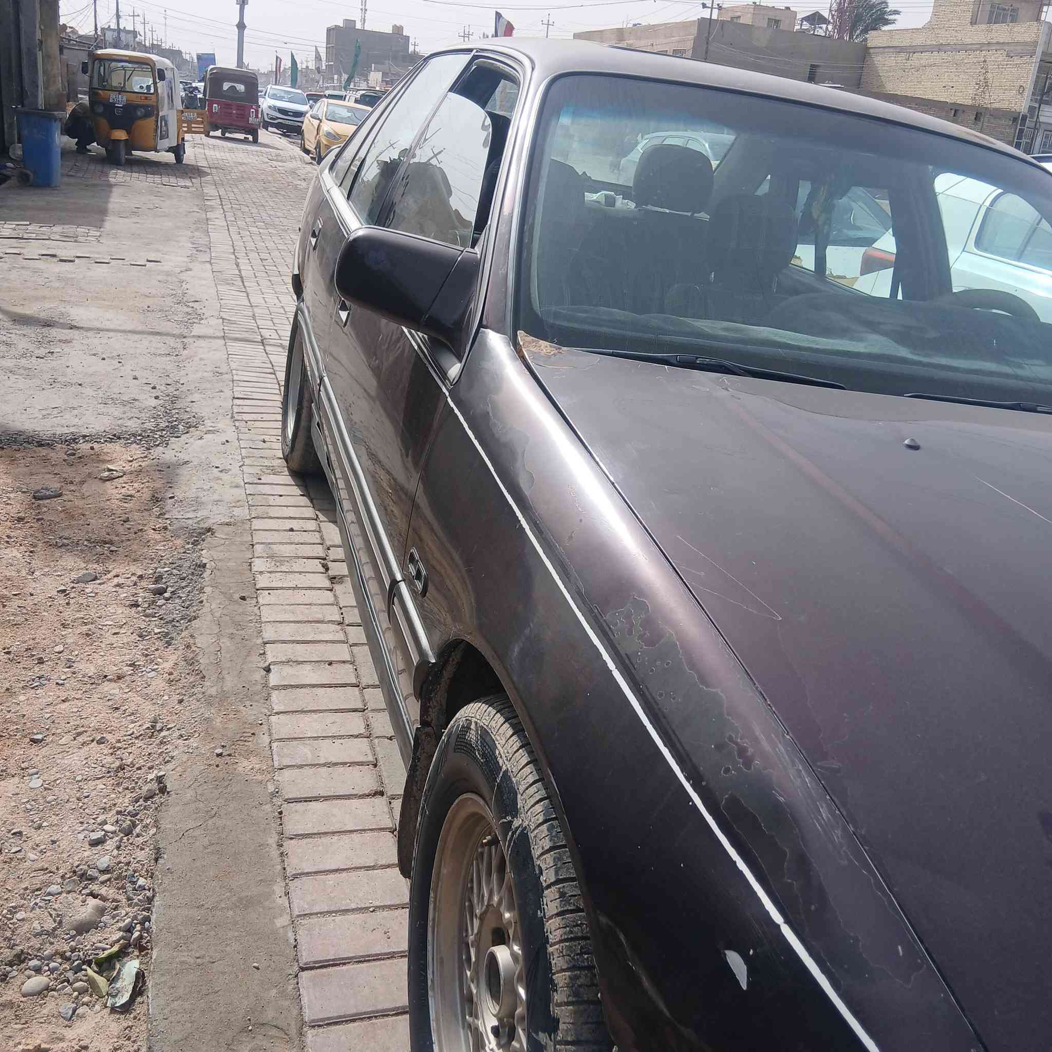 اوبل سيناتور  مديل 91 رقم انكليزي بسمي  كير ومكينه بطه 3000 توني شادهن   صدر أمامي خلفي  جديد تخم تاير جديد كهربائيات كلها شغاله وكشرتهة بلاديه مماصبوغه سعر (38وبيها مجال اي ستفسار هاذا رقمي ***********
