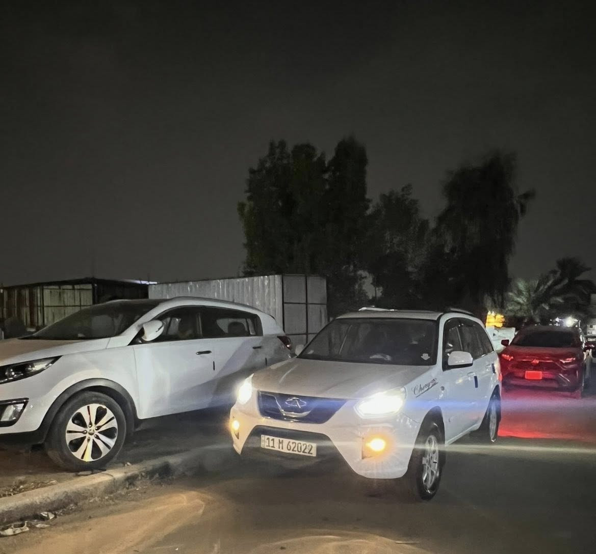 السلام عليكم 
للبيع شيري تيكو 2014 
رقم بغداد باسمي
هزه وسنويه ورقم جدد
مكينه 2000 مكفوله
كير اوتماتيك ميكانيكي مكفول
شاشه وكاميرا خلفيه 
سلايت طكتين شغال
تدفئه وتبريد شغالات
ماشيه 74 الف حقيقي
بيه صبغ نص الباب الخلفي وتبديل جاملغ امامي بدون دواخل والسونار موجود ويه الصور
السعر 74 ورقه وبيه مجال قلي
مكاني بغداد الدوره
*********** رصيد
*********** واتساب
