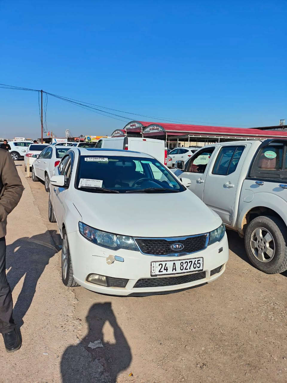 كيا سيراتو ٢٠١٢.
كير اوتوماتيك.
محرك شرط.
تانتا.
بلا صبغ.
قطعه صغيره معدل عالبارد بالباب.
الجامات كهربائي.. 
السعر112 بيها مجال قليل
اتصال‏‪0751 892 4723‬‏
