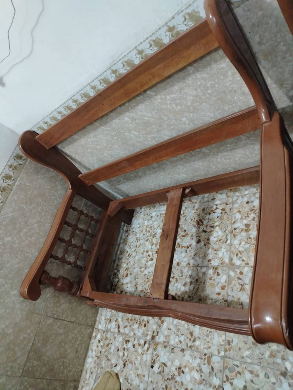 تخم زان خشب ثقيل سبع مقاعد خشب صاج
المكان شارع المدرسي


**إذا كنت صاحب هذا الإعلان وتريد حذفه لأي سبب، رجاءا أرسل رسالة إلى الدعم الفني**