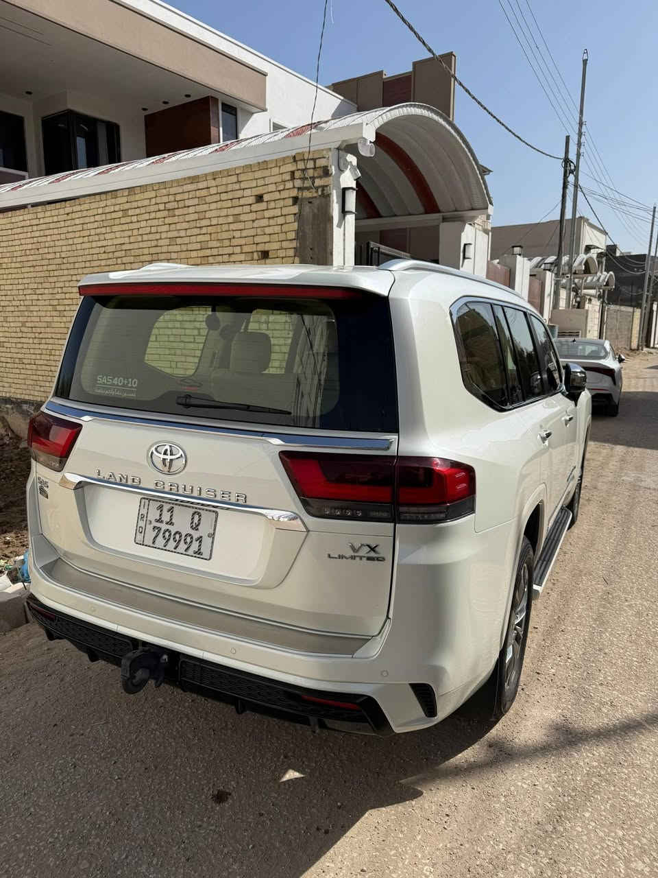 لاند كروزر للبيع
لاند كروزر 2024 
VX LIMITED
SAS بضمان الشركه 
مغلفه ppf ضمان 10 سنوات
ماشيه 19,000 كم
كلين تايتل  مكفولة من كل شي
المواصفات معروفه 
السعر خاص ( *********** )
