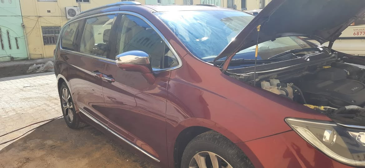 يالله
باسفيكا لمتدد فول مواصفات موديل ٢٠١٨ محرك حجم ٣٦٠٠
رقم بغداد الجديد انكليزي وهزة جديده 
المواصفات 
تشغيل بصمه وعن بعد 
الابواب بصمه وتنفتح بتحريك الرجل 
شاشتين اصلي 
بجم كبس ايرباكات كلها سليمه 
الضرر  الجنطه اسفل الرقم فقط حادث امريكا 
والصور مرفوقه 
ملاحظه  (المحرك مفتوحه سابقا وحاليا بدايه كازكيت )
السعر  190 $ وبيها مجال للطيبين 
الاتصال ***********
 بغداد الطالبيه
