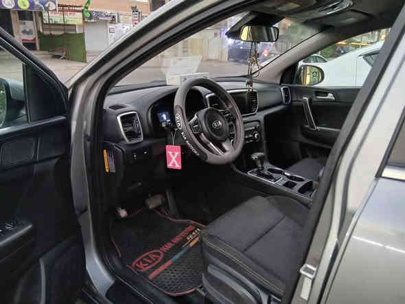 السلام عليكم
كيا سبورتج وارد امريكي موديل ٢٠٢٠ رقم بغداد ماشيه ٤٧الف حقيقي سيارة جاهزة مابيها اي نقص
السعر ١٦٠٠٠ الف 
مكاني بغداد الغزالية 
الاتصال بالرقم ***********
