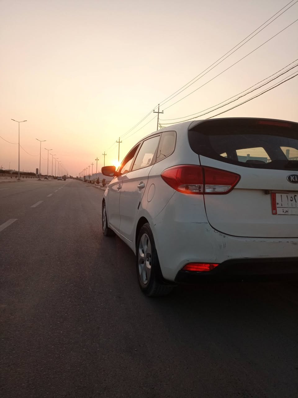 كيه كارنز خليجيه موديل٢٠١٥رقم بابل اجره لون ابيض مصفر سياره جاهزه ونظيفه مكينه ١٦٠٠GDiمكان سياره كربلاء ***********

