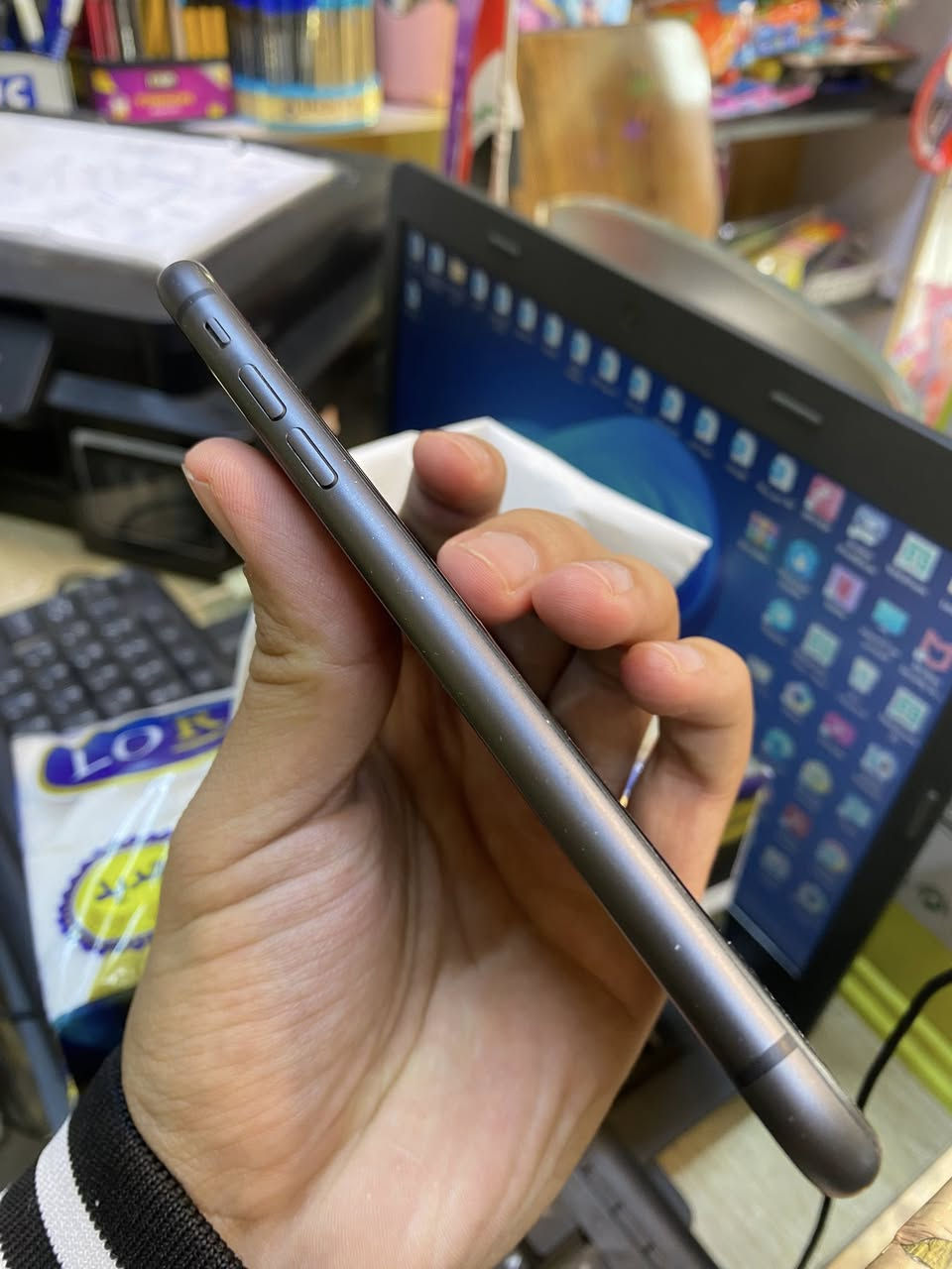 ايفون 11 ذاكره 128 بطاريه٧٨  نموذج M الاصلي  مكاني بغداد الشعب

السعر  ٢٥٠ الف 
 ***********
