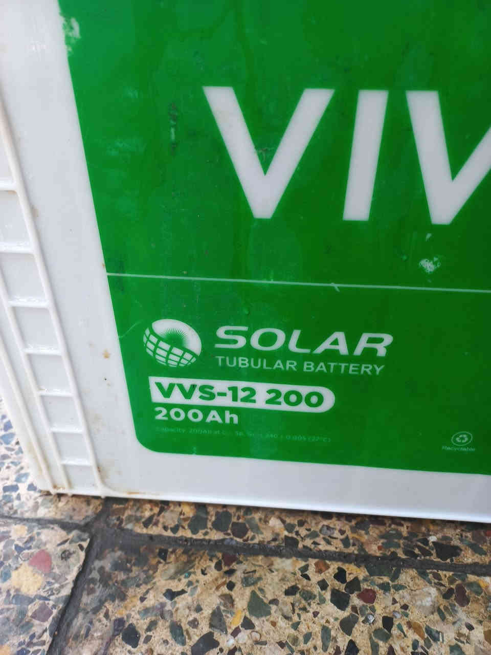 باتري للبيع قياس ٢٠٠ امبير السعر ١٠٠ الف مع القديم هاتف*********** بغداد الاعظميه بي ضمان شرط التشغيل
