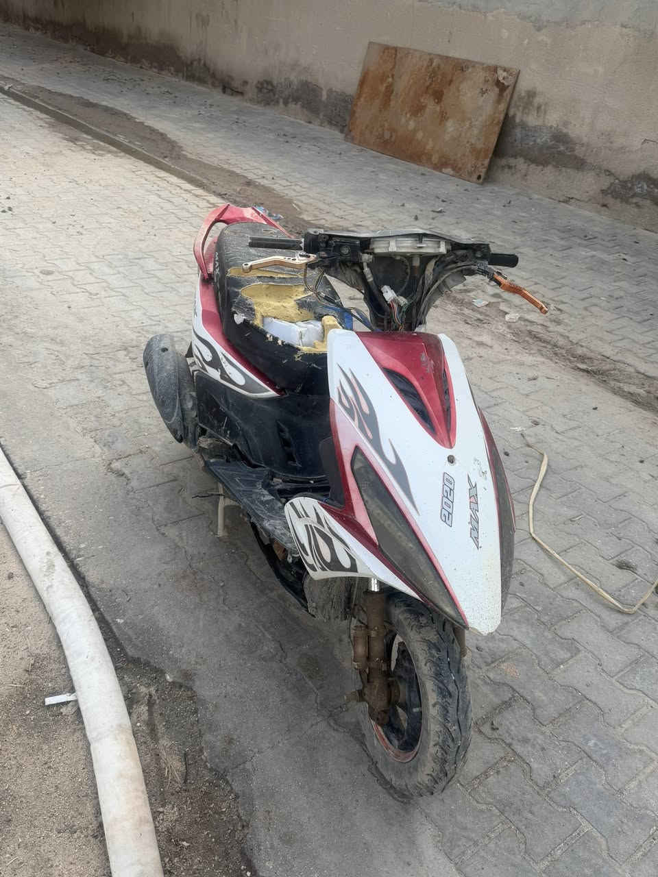 ماكس مضلع مكينه ما مفتوحه دومممم كوم حديد تشتغل بس تخربط مكينه فول نعومه مكاني الهوير يعر 100 بس شراي يراسل


**إذا كنت صاحب هذا الإعلان وتريد حذفه لأي سبب، رجاءا أرسل رسالة إلى الدعم الفني**