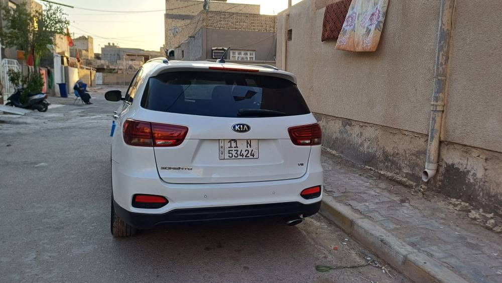 سلام عليكم سورنتو موديل 2019 سياره وراد مريكي 
بابين صبغ بمريكه
والبعراق صبغ جاملغ المامي وبنيد  سياره حقيقي 100ماشيه *********** عمارة, ميسان
