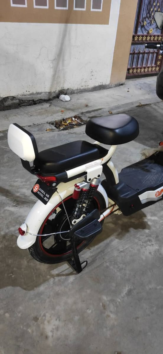دراجه شحن للبيع موديل 2025
مابيها اي نقص كلها مكفوله بصمه تشغيل وكارت + شاشه
مكاني ديالى جلولاء 
للاستفسار ***********
