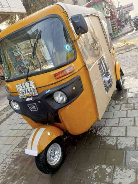 تكتك للبيع موديل ٢٠٢١ شهر٧ رقم وسنويه بغداد نكليزي تحويل ثاني يوم مكفوله التكتك بيه بارد بالبك لايت السعر ٧٢٠٠ وبيه مجال مكاني الشعب شارع الصحه ***********
