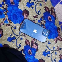 للبيع ايفون 13بطاريه 85 الرقم 07783327337