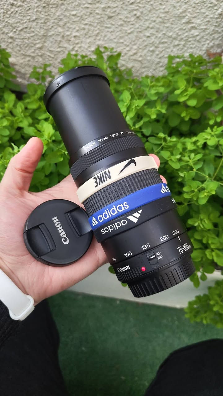 كانون 750d
استخدام شخصي نضيف 
مع عدسة رياضي كانون وكامل ملحقات ب625
او مراوسة ويا كامرة احدث ميرورليس


**إذا كنت صاحب هذا الإعلان وتريد حذفه لأي سبب، رجاءا أرسل رسالة إلى الدعم الفني**