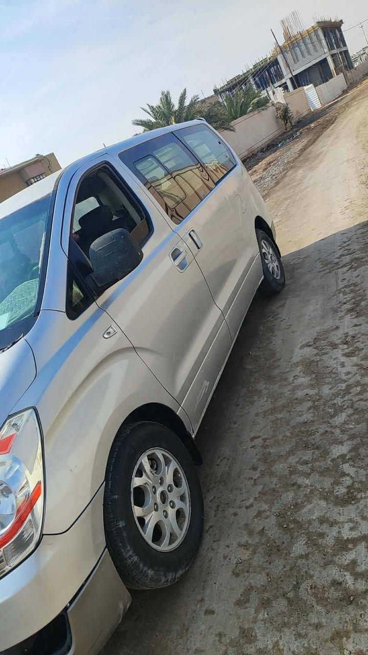 سلام عليكم ستاركس البيع 2008سنويه 2027تنتهي مصفره من كلشي سياره مصبوغه عام جماليه مكينه وكير جدد حداده جديده كفاله من ضربه وجفيه  مكاني بصره شط العرب سعر 115وشراي يتصل ***********0
