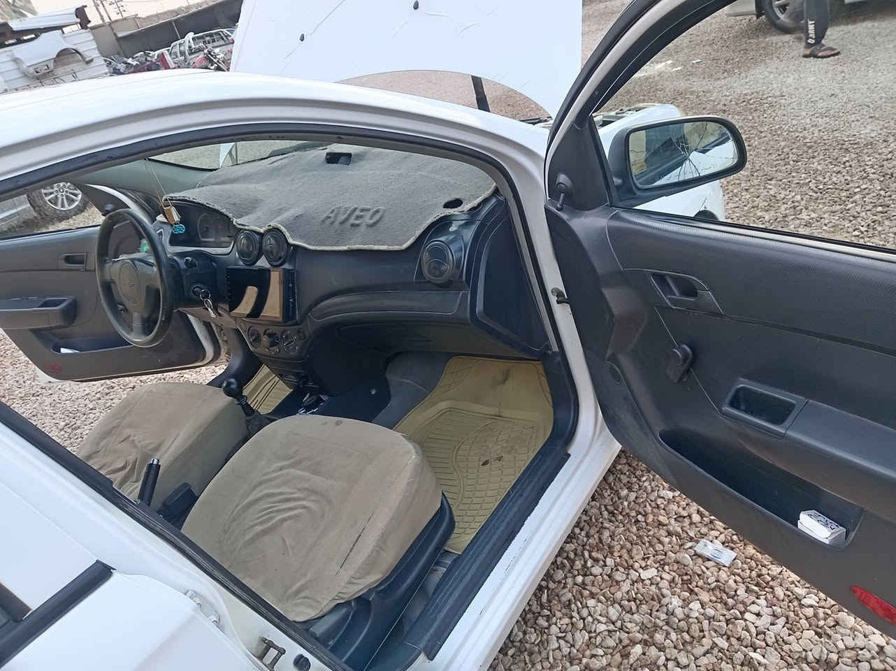 السلام عليكم
افيو للبيع موديل 2007 مسكر كير عادي  رقم كربلاء انكليزي  مداور ثاني يوم نضيفه مصبوغه عام بيهه طخه قليله بل جاملغ الوره فقط السعر 52وبيهه مجال حك جيه مكاني الديوانيه قضاء غماس ***********
