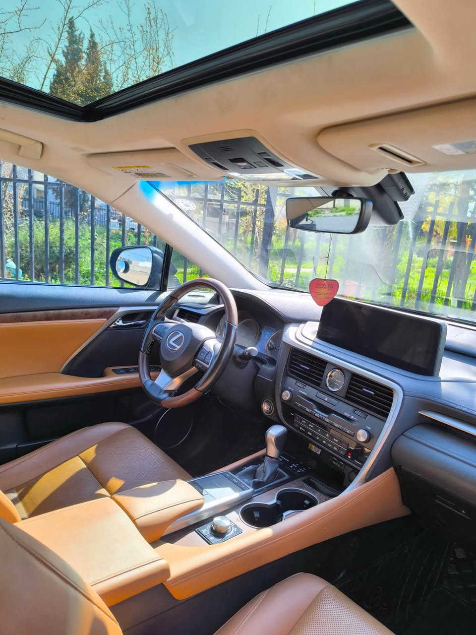 عربي 
للبیع فقط 
لكزوز 
مــــــــودی / 2021 
مواصفات/ كاميرة ، حساس ، دبل اكسل ، سبعة الراكب ، كشن جلد 
محرك / V.6 سلندر سلندر
محرك 3.6 كبس 
بدون ایرباك ، بدون دواخل
جامرلغ و شبرين بنيت صبغ 
118 ألف كم ماشي 
سنوية و رقم جديد 
سعر   (( 31000 $  ))
عنوان اربیل ، للاستفسار 
***********

کــــــوردی
تەنها فرۆشتن بە نقد 
لێکزیز 
مـــۆدێل / ٢٠٢١
مواسفات /  شاشە,کامیر  ، حەساس, 4×4 , سێ رێز کوشن، کوشن جلد 
مەکینە/V.6 شەش پستۆن 
 مەکینەی ٣.٦ کەپس 
 بێ ئێڕباگ ، بێ ناوگرتن 
چامرلغ پێش لای سەکن سبوغ 
بۆنیت دوو بست سبوغ 
١١٨ هەزار  کم چووە
ژمارە و سەنەوی نوێیە 
نـــــــرخ  (($ 31000  )) 
ناونیشان هەولێر
 پەیوەندی واتساپ  *********** أربيل, العراق
