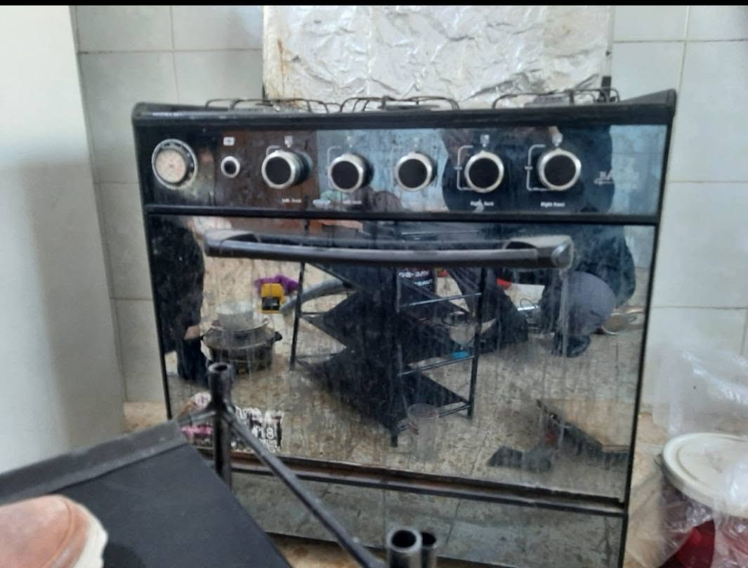 طباخ ايراني نظيف جدا للبيع بدون فرن خمس مشاعل


**إذا كنت صاحب هذا الإعلان وتريد حذفه لأي سبب، رجاءا أرسل رسالة إلى الدعم الفني**