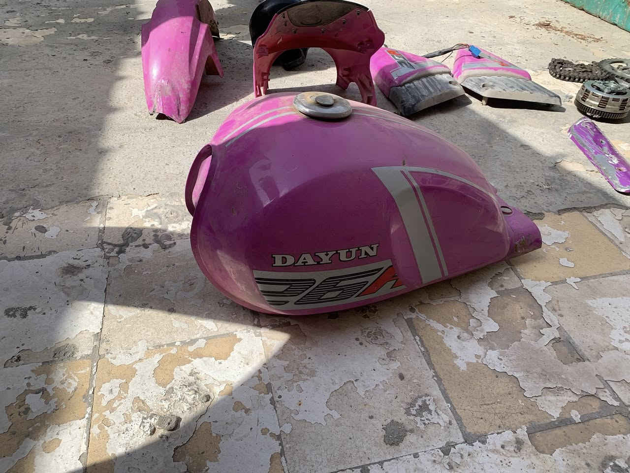 سلام عليكم البيع خراض دراجة دايران عنوان بغداد مدينة صدر ***********
