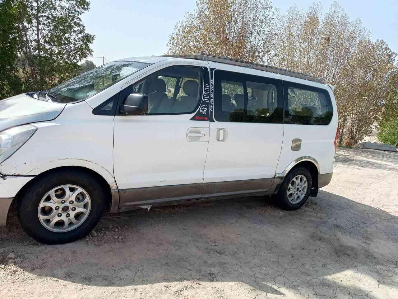 السلام عليكم ستاركس للبيع موديل 9 مفتوح محوره مسكر ماكينه 12 السياره كفاله عامه رقم نجف تحويل مباشر انجليزي مكانه الديوانية المهناويه ***********
