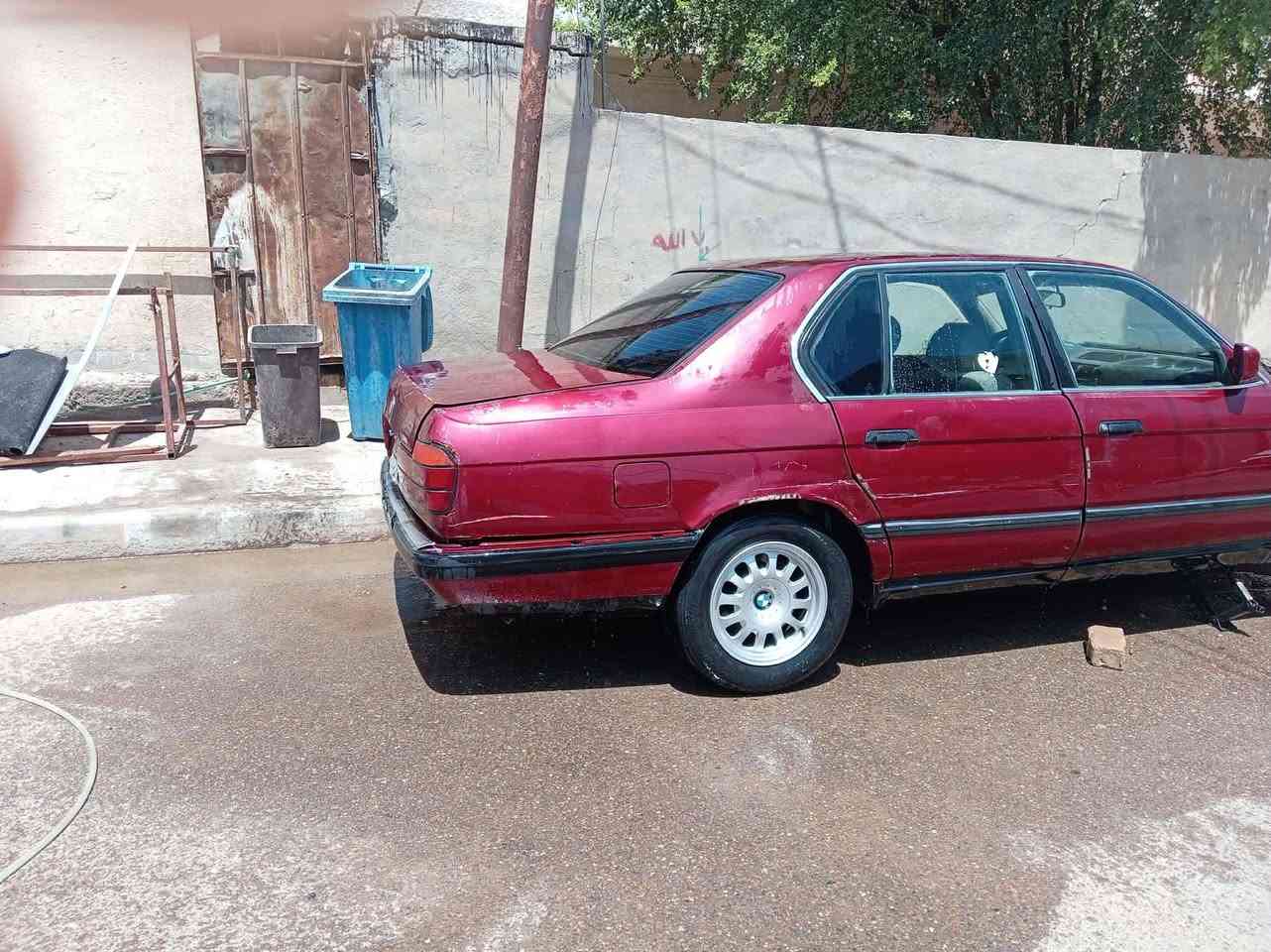 BM 735 موديل 91 كير عادي محرك بي بيرن بكن بس شغالة وتمشي رقمها دهوك ابيع بدون تحويل اتعهدلك عن الحلال والحرام سعرها 16 وبيها مجال مكان السيارة المحمودية حي السلام مالت اللطيفية اني مكلف بالبيع ***********
