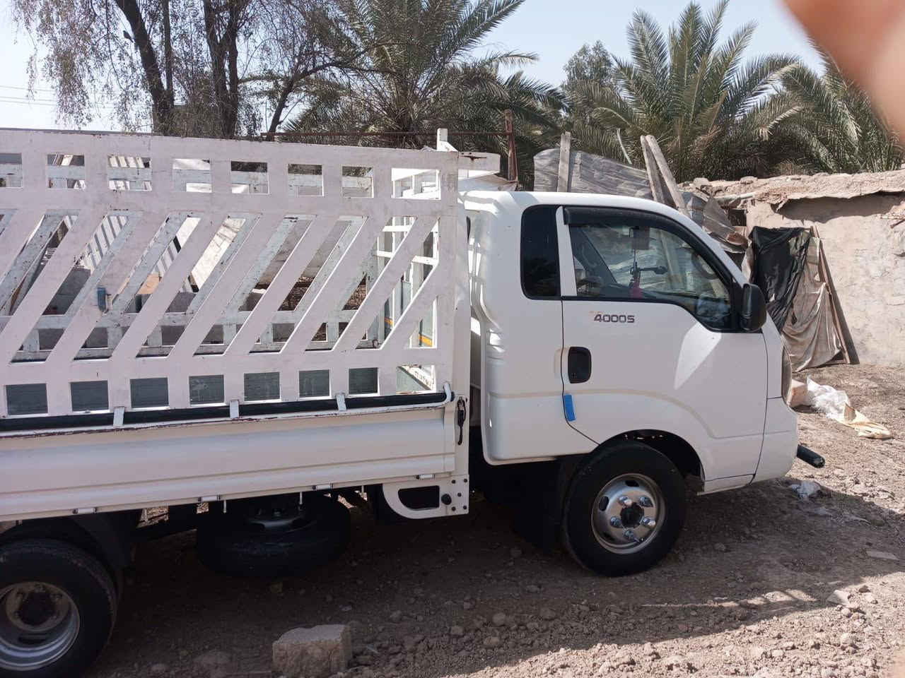 السلام عليكم عندي كيا فحل موديل 20 مقفوله كفاله عامه عرضها 152 وبيها مجال *********** انا مكلف بالنشر
