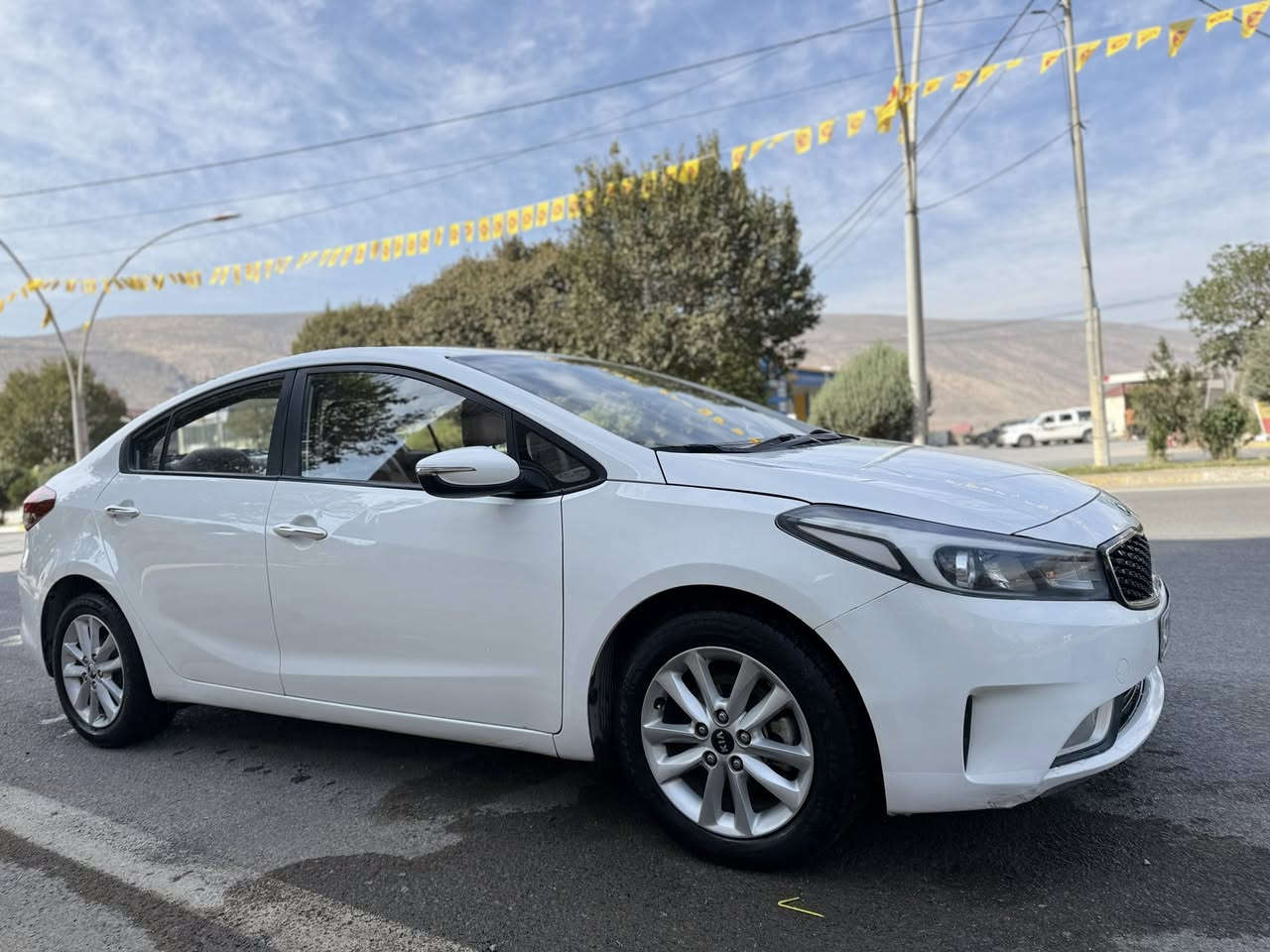 کیاسیڕاتۆ خەلیجی2018
10پارچەڕەشە لەسەر ساخەیە
بئ دعم پیش وپشت کەپس
تەرزە بەشەرت لیدان ودعم بەشەرت
 
نرخ لەکۆمینتی dasty2soran carsدانرایە

سیارەکە زۆر اقتسادیە زۆر کەم بەنزین دەخوات
زۆرجاهیزوبئ مسروفە
تازە سیرفزی ڕوونی گیڕومکینەی بۆکرایە 
توندوتۆلە هەر چوارتایەی نوئیە
گیڕومکینەی بەشەرت نەکرایتەوە
مکینە دووش مڕغووب 
گیڕ مڕغووب atسڤیتی نیە
ڕەقەم سەنەوی نوئیە بەناوی خۆمە
بەشەرتی هەموو شتیک 
ژمارەی خاوەنی 

***********ڤایبەر-واتسئاپ
***********واتس ئاپ.
