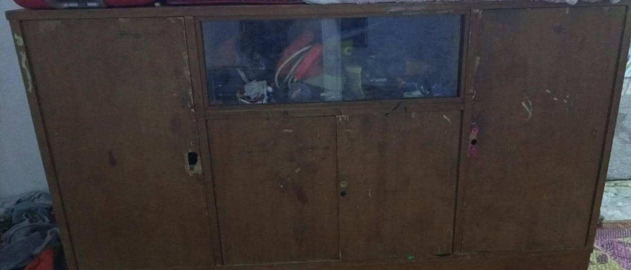 للبيع جربايه هيه والمندر٢٠٠وبدون مندر١٥٠والبوفيه من القويات يرادلهه ترتيب٧٥لاستفسار ع رقم***********
