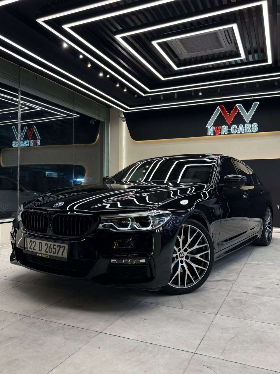 BMW 530i 2018 INDIVIDUAL M PACKAGE
كفالة عامة وارد خليجي
BLACK اللون: اسود
الممشى: 86 km
فول مواصفات ١/١++
Special Order Black Edition
بصمة 
فتحة سقف (سلايد)
كراسي جلد أصلي مشمشي
كراسي كهرباء (أمامي) فئة Series 7
SMART MEMORY كراسي
SPORT كراسي رياضية
مقود كهربائي 
نظام التحدث مع المركبة 
شاشة أمامية كبيرة TOUCH
ماوس تحكم
شاشات خلفية أصلية مع ريمونت
4 كامرات ذكية
كامرات 360
Head Up Display
هاندبريك كهربائي
AUTO HOLD
وضعيات قيادة متعددة
(Eco / Comfort / Sport)
ناقل حركة أوتوماتيك + عادي •
كير 8 سرعات
AUTO START
مانع انزلاق
نظام تحديد المسار
كروز كنترول
نظام تحديد السرعة القصوى

SMART ADAPTIVE زنون 
أوتو عالي
بك لايت 3D
بك لايت ضبابي
M POWER 20 ويل قياس
M POWER فجوج بريك

فتح صندوق كهربائي (حساس القدم) 
حساسات أمامي + خلفي 
حساس مطر
BLIND SPOT!
WIRELESS CARPLAY E
Bluetooth / USB / iPod / CD
السعر 29500$ يعني 295 ورقه

للاستفسار ***********
