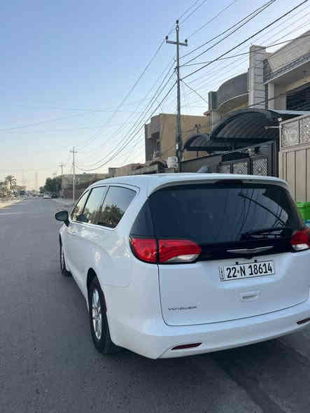 كرايسلر بسفيكا فيوجر موديل 2023 دخول جديد ترقيم جديد
محرك 6سلندر 3600 
ابواب كهرباء 
صندوك كهرباء 
تشغيل عن بعد 
ماشية 36الف 
سيارة جديدة جدا 
وارد امريكا حادثه موضح بالصور 
صبغ دعامية فقط + بارد بحافة البنيد وبارد بحافة الجاملغ الايمن 
شواصي دواخل مكفولة 
تبريد الشركة 
ايرباكات ضاربة دشبول وستيرن 
السيارة رقم اربيل بسمي 
مكاني بغداد 
السعر 240 ورقة 
للاستفسار ***********
